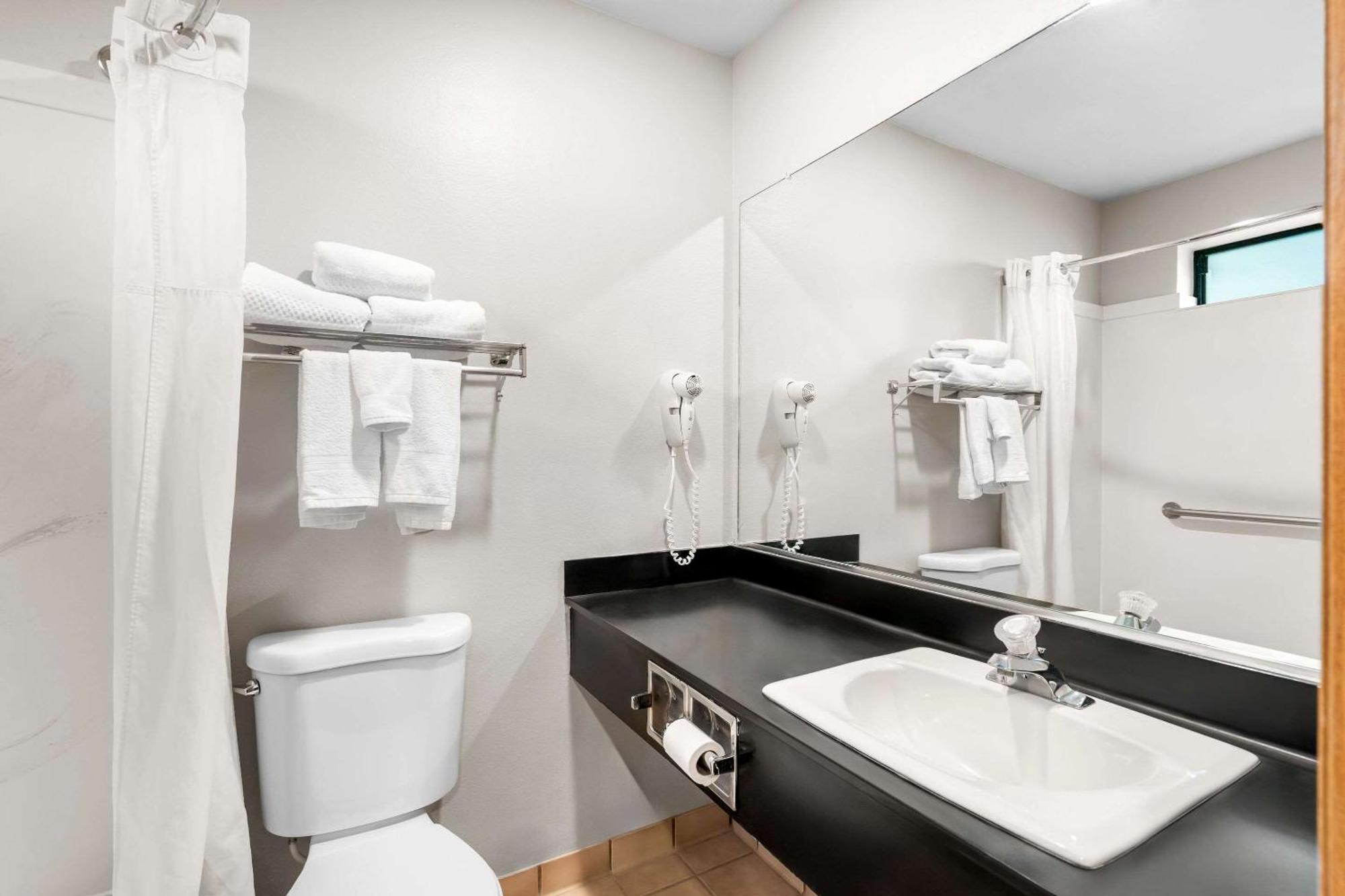 Econo Lodge Panguitch Near Bryce Canyon מראה חיצוני תמונה